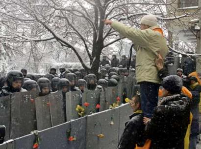 ukraine_riot_police.jpg